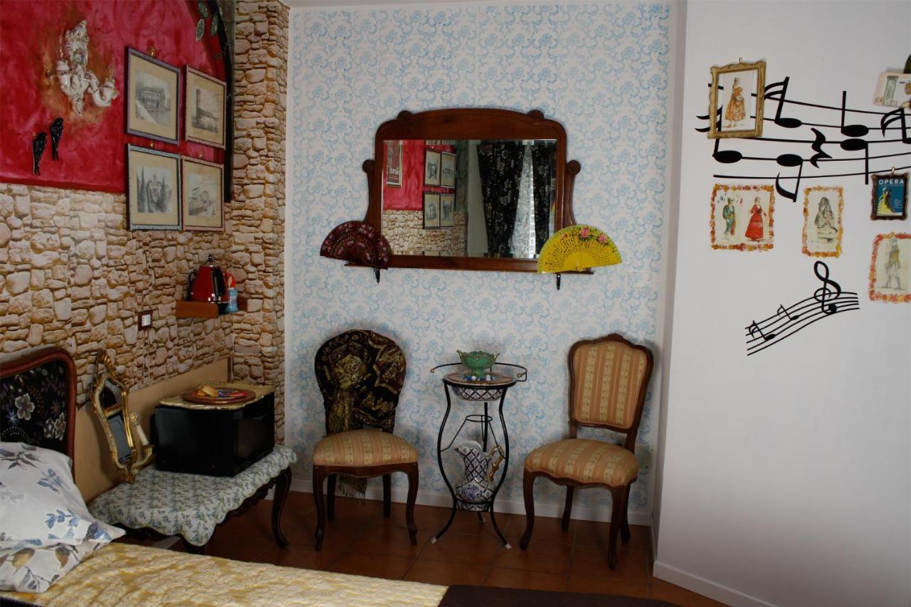 Casa Vittoria Bridge Bed and Breakfast Verona Exteriör bild