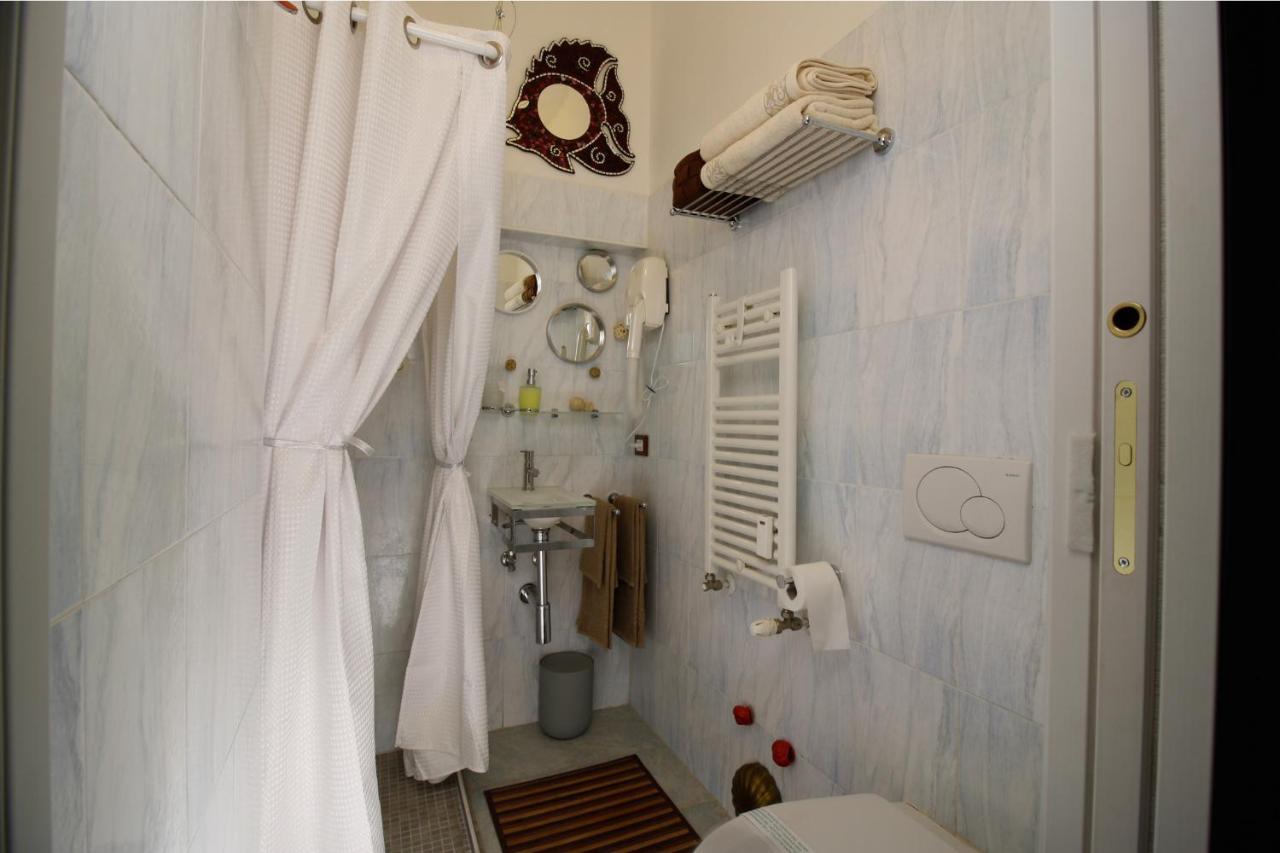 Casa Vittoria Bridge Bed and Breakfast Verona Exteriör bild